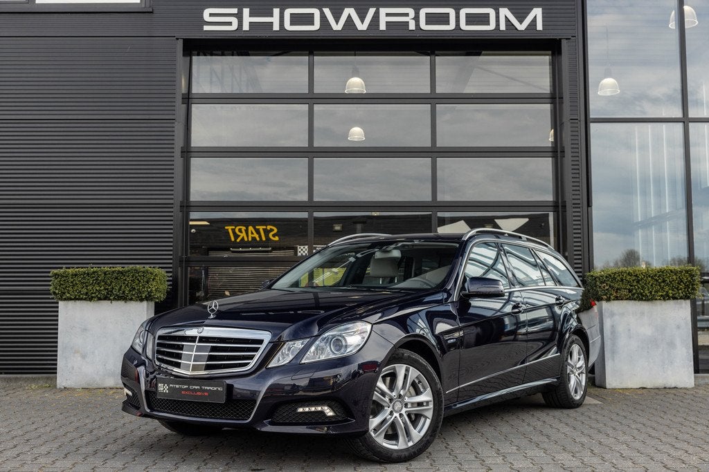 Mercedes-Benz E-klasse Estate 350 CGI Avantgarde, Distronic+, Auto's, Automaat, Achterwielaandrijving, Gebruikt, Blauw