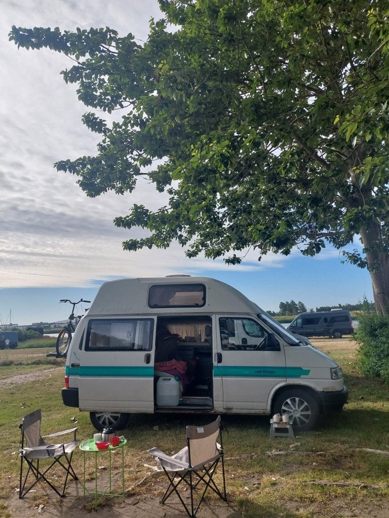 BUS Camper, Caravans en Kamperen, Campers, Volkswagen, Tot en met 2, 7 tot 12 maanden geleden, Particulier