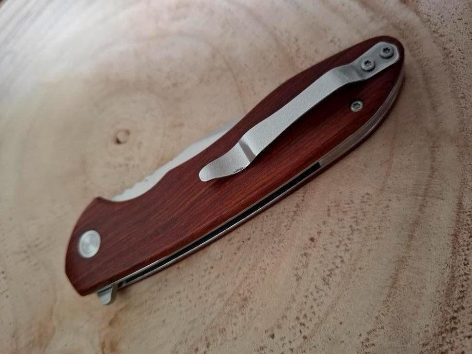 Degelijke EDC RVS zakmes met houten greep en clip NIEUW, Ophalen of Verzenden, Nieuw