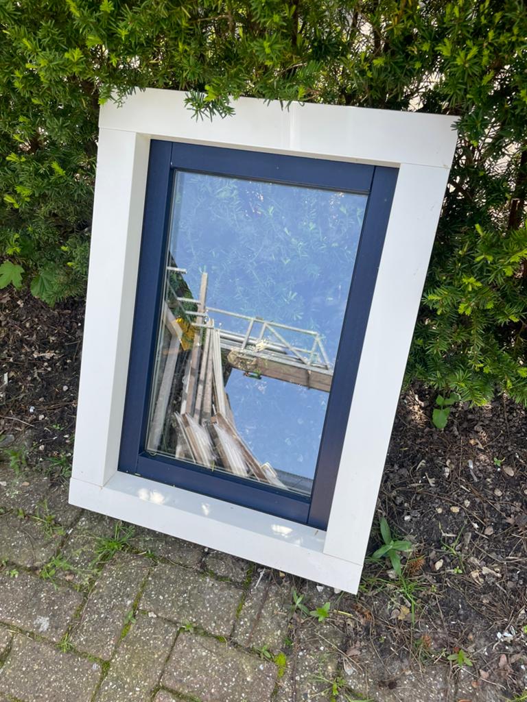 Te koop. Nieuwe Kunststof kozijnen vele maten en soorten., Ophalen, Kunststof, Raamkozijn, Zo goed als nieuw