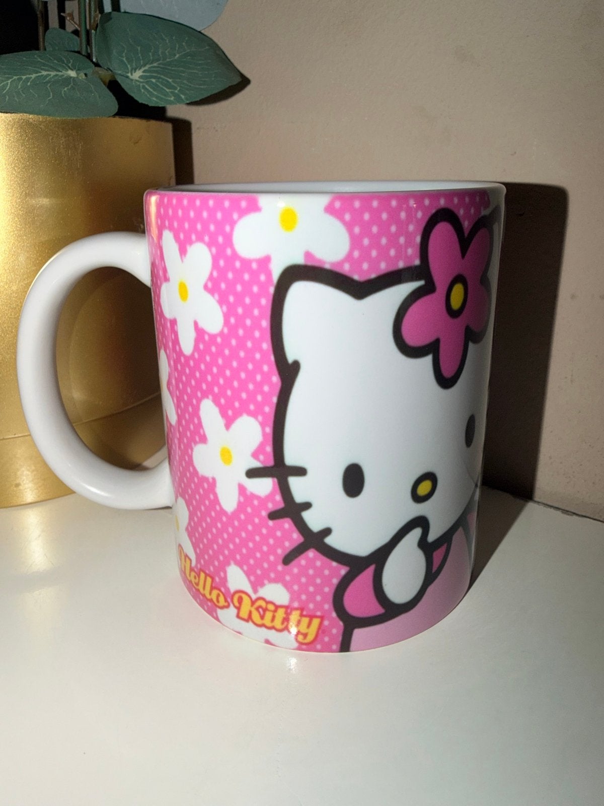 Nieuwe Hello Kitty Mok - Roze met Bloemen, Overige typen, Nieuw, Ophalen of Verzenden, Roze