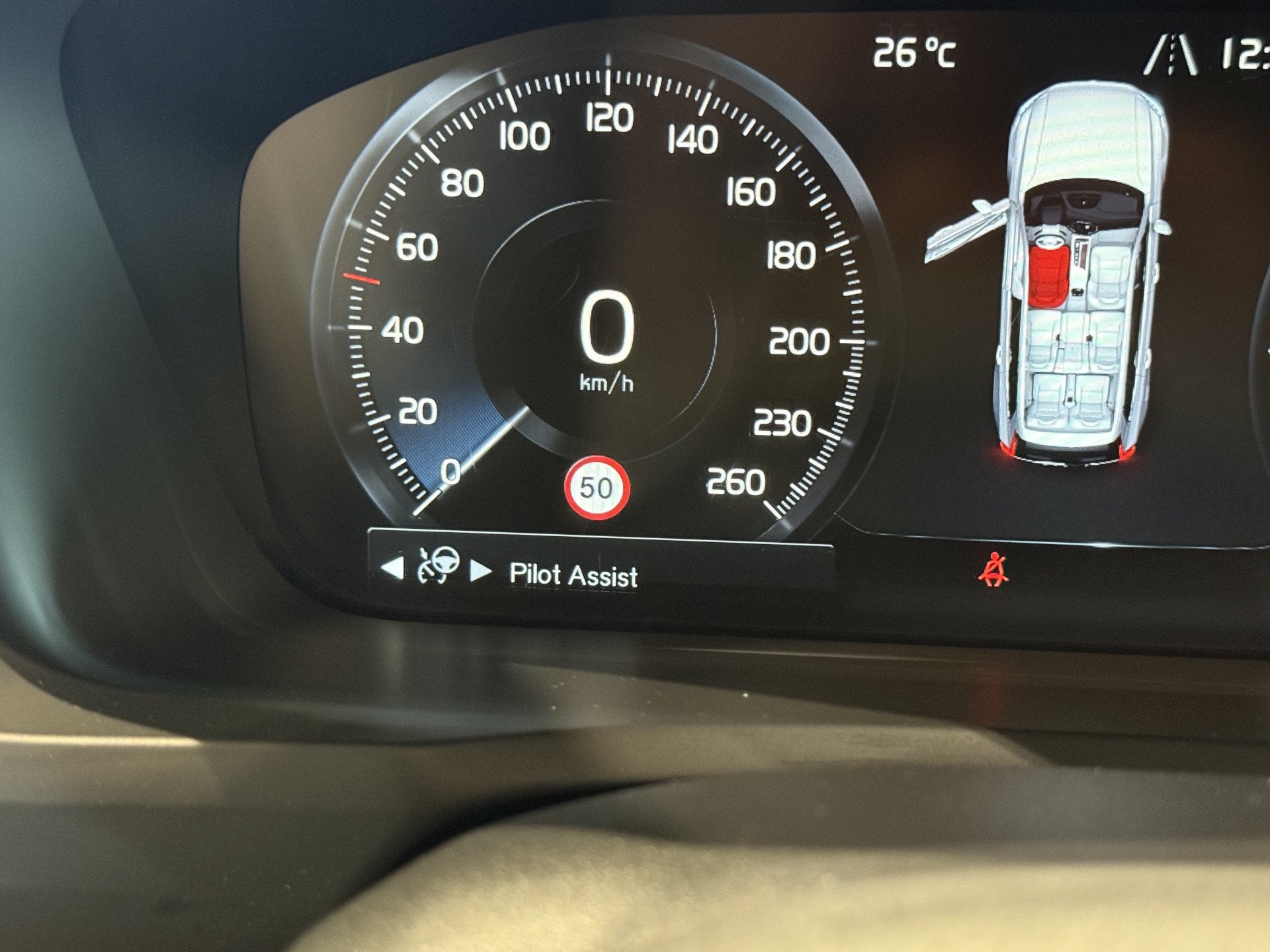 Foto 15 van Volvo XC90 2.0 T8 Recharge AWD R-Design, Trekhaak, Luchtveri