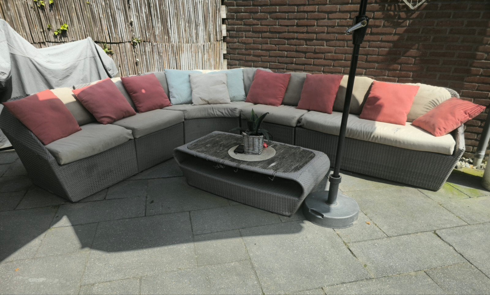 Mooie ruime loungehoek tekoop (300x275x65), Ophalen, Gebruikt, Wicker