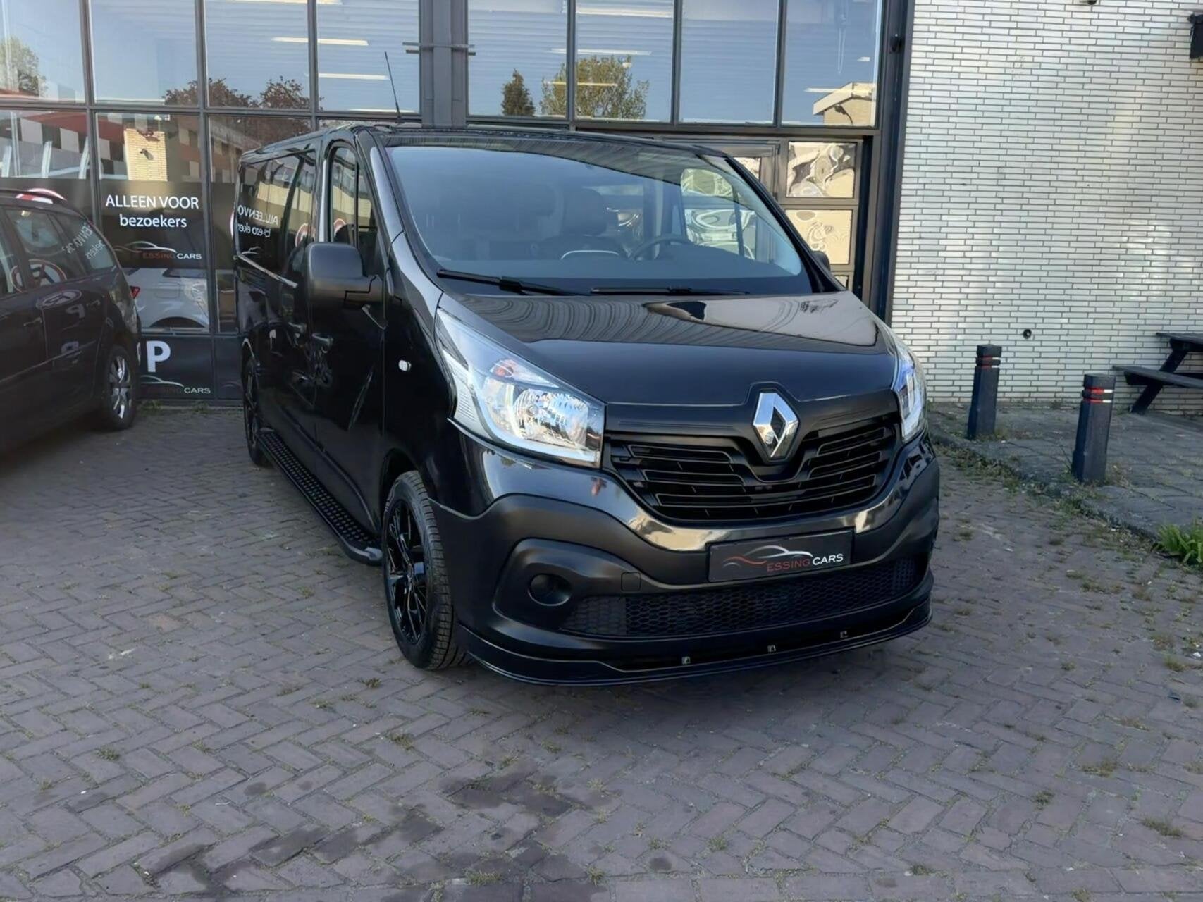 Renault Trafic bestel 1.6 dCi T29 L2H1 DC Comfort trekhaak, Auto's, Bestelauto's, Euro 6, 2000 kg, Renault, Bedrijf