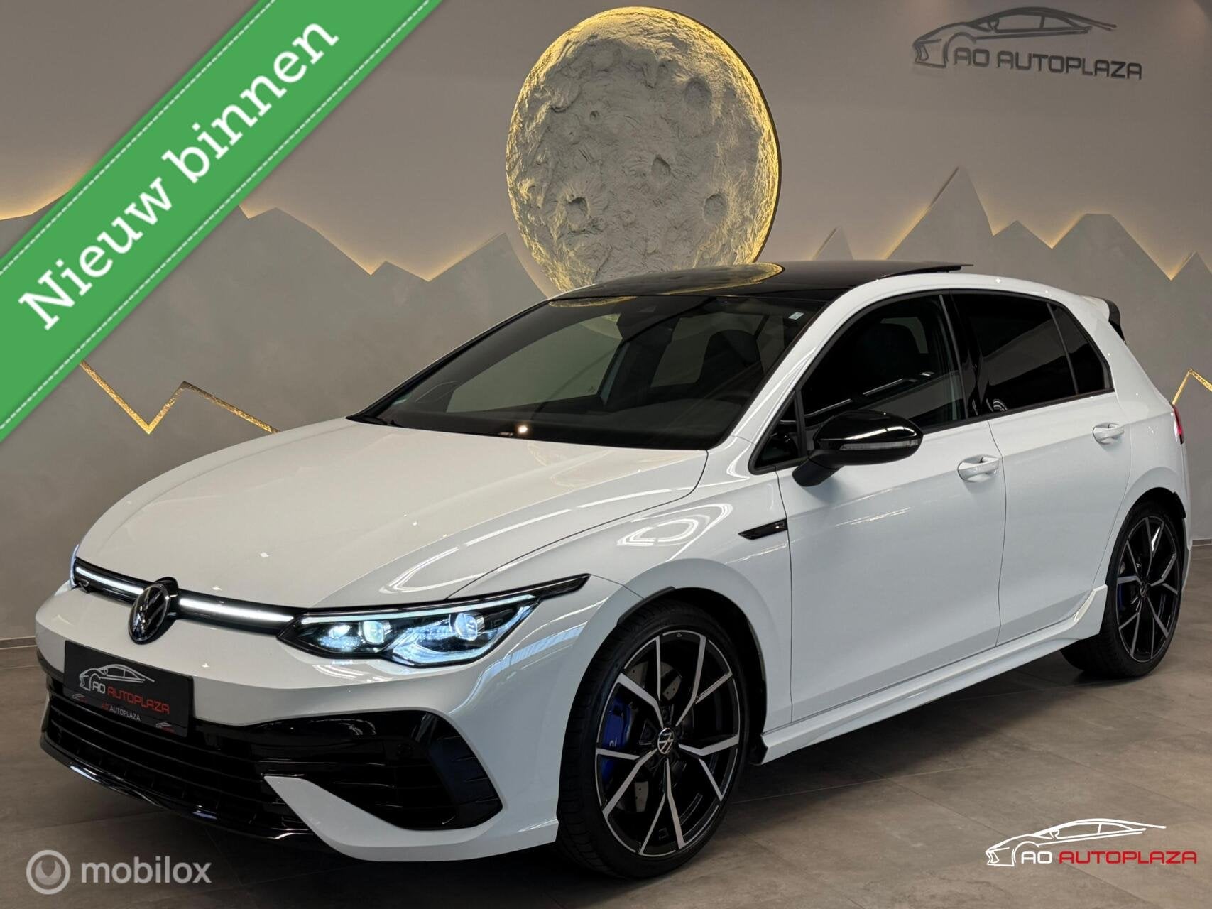 Volkswagen Golf 2.0 TSI R 4Motion Performance Panorama/Akrap, Auto's, Volkswagen, 4 cilinders, 1984 cc, 320 pk, Leder