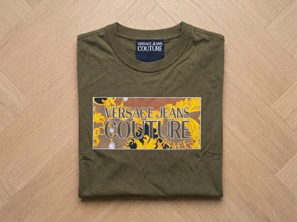 Versace Jeans Couture Baroque Logo shirt Olijfgroen (Maat L), Kleding | Heren, Maat 52/54 (L), Ophalen of Verzenden, Zo goed als nieuw