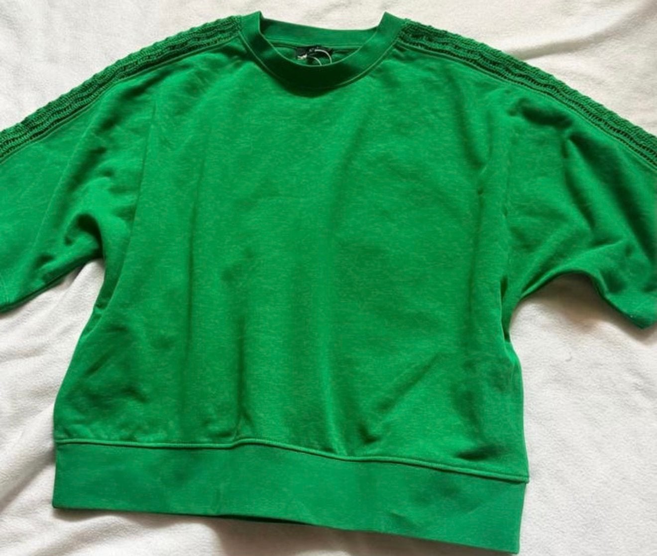 Gloednieuwe groene trui met korte mouwen - C&A Maat M, Ophalen of Verzenden, Nieuw, Maat 46/48 (XL) of groter, Groen