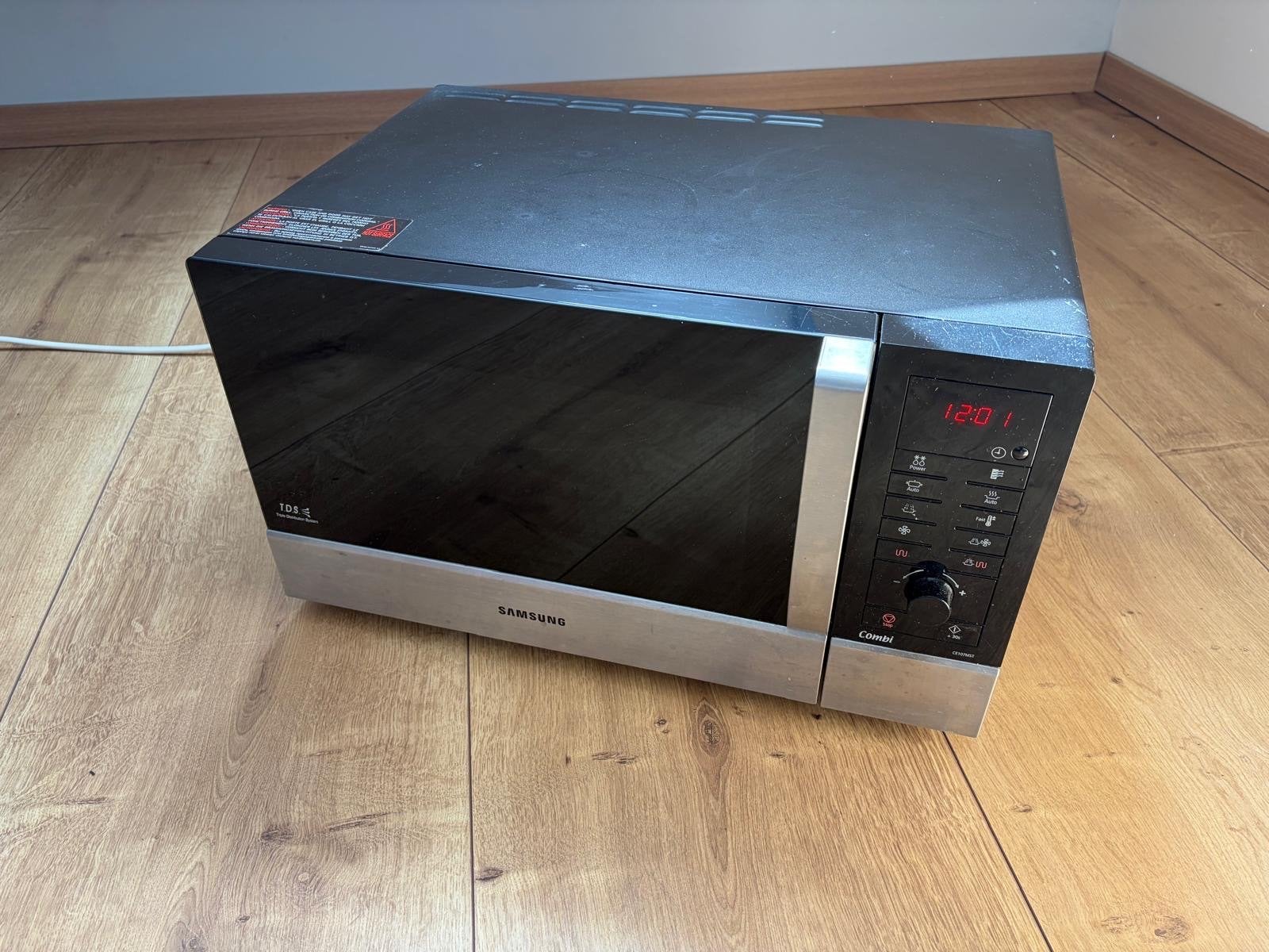 Samsung combimagnetron 28 liter, Ophalen, Combimagnetron, Gebruikt, Grill
