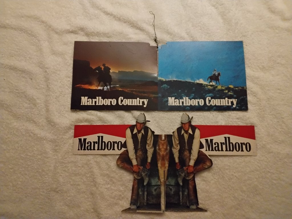 vintage Marlboro kartonnen winkeldisplay / reclamebord, Verzenden, Reclamebord