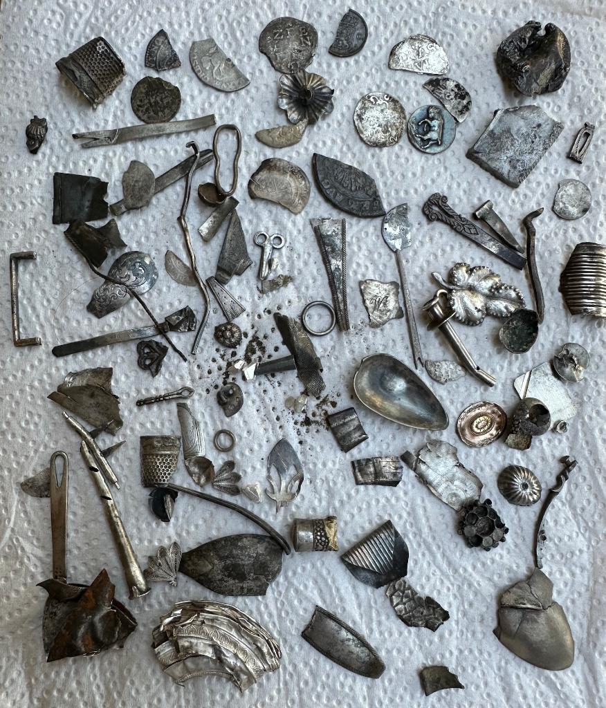 Zilveren fragmenten bodemvondsten, Antiek en Kunst, Ophalen of Verzenden, Zilver