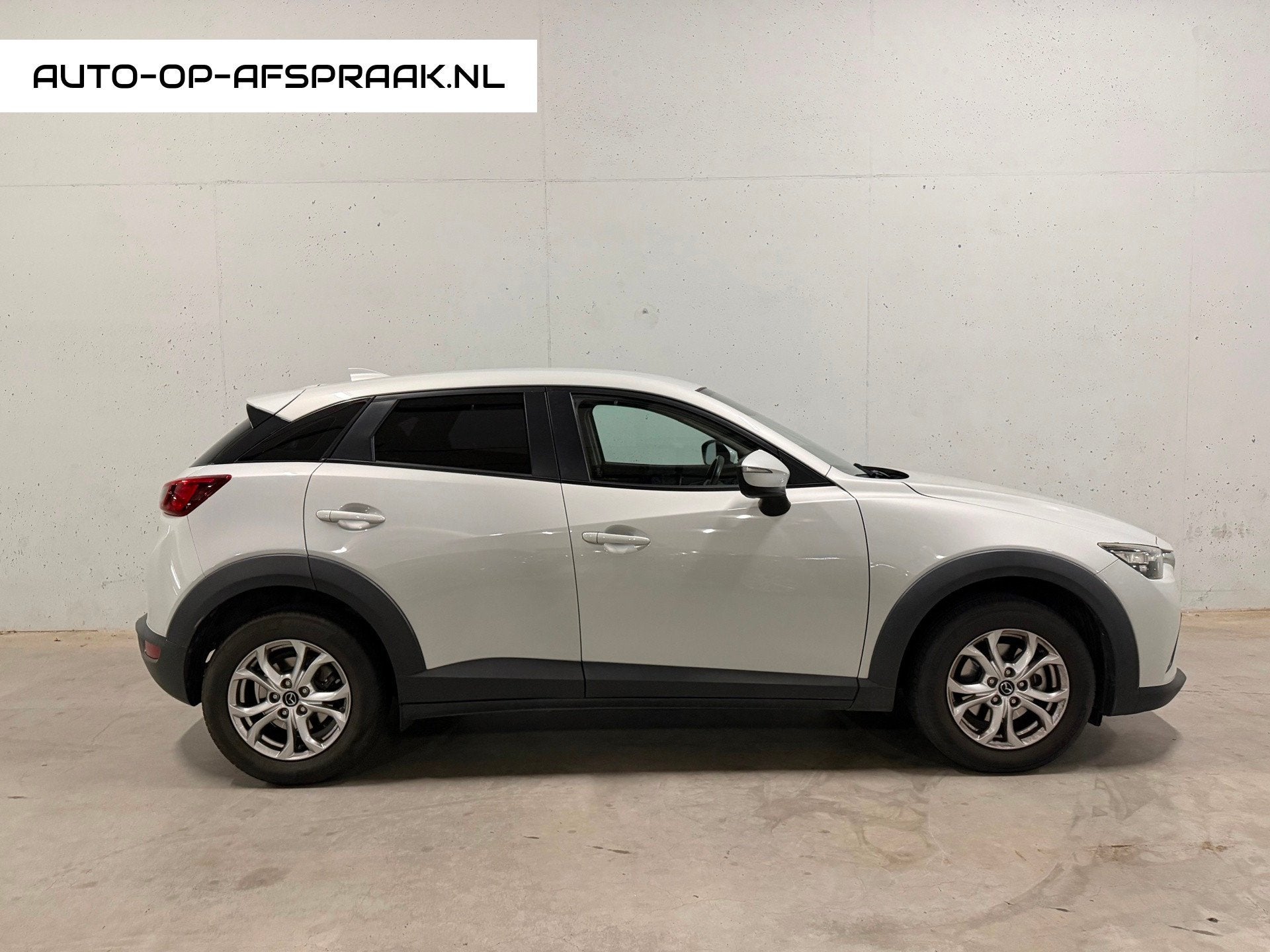 Mazda CX-3 2.0 SkyActiv-G 120 SkyLease+ Navi Airco Cruise, Auto's, Voorwielaandrijving, Stof, Gebruikt, Euro 6