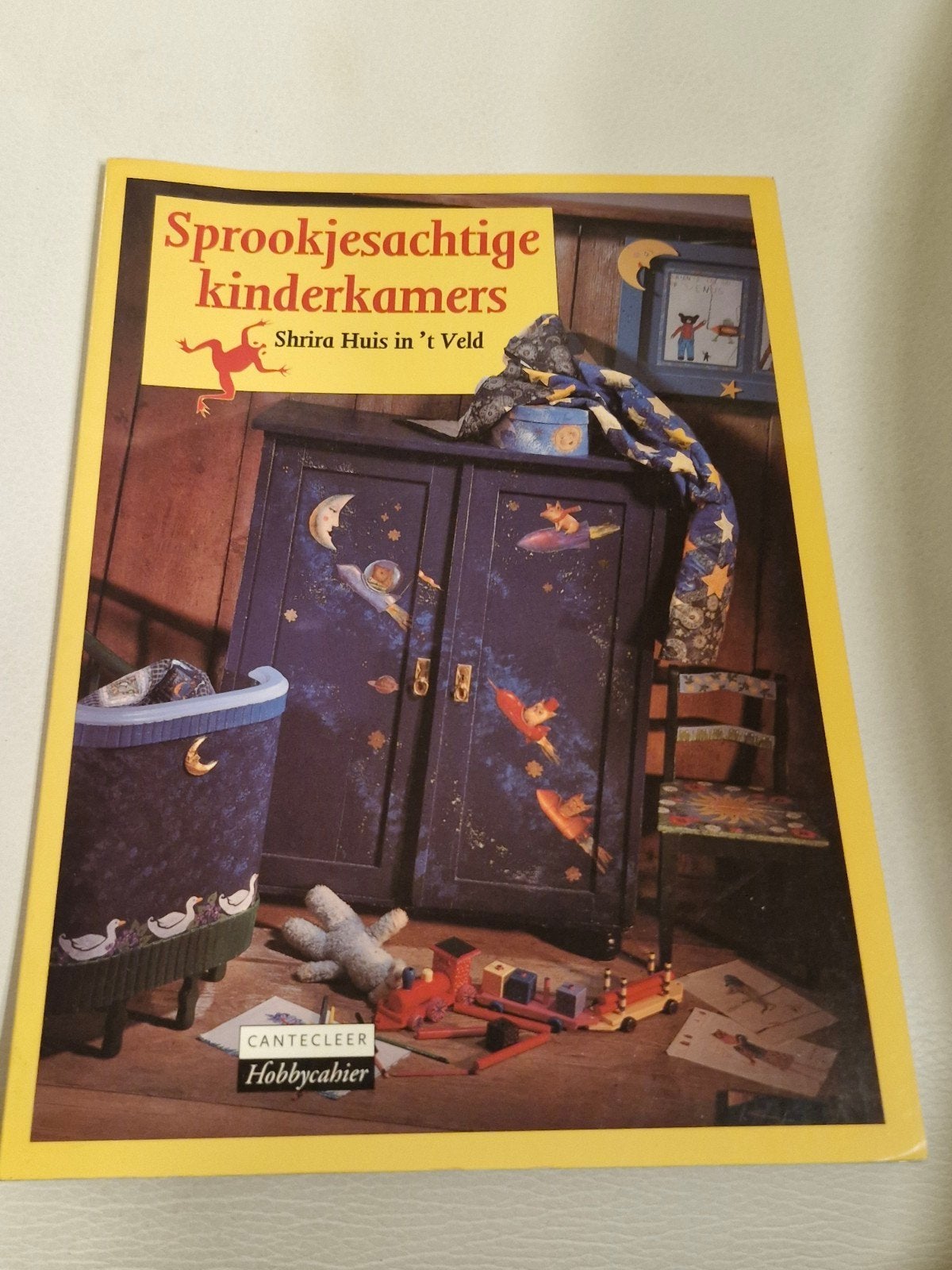 Sprookjesachtige Kinderkamers - Hobbyboek, Boeken, Ophalen of Verzenden, Zo goed als nieuw, Shrira Huis in 't Veld, 2 tot 3 jaar