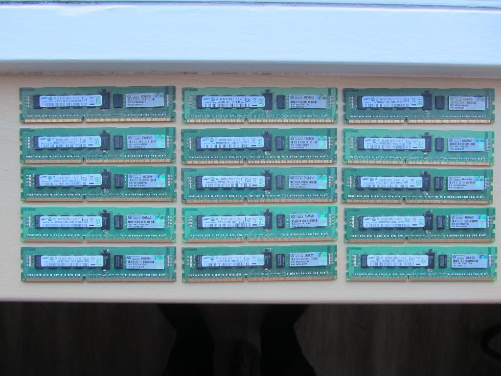 15x Samsung 4GB PC3-12800 DDR3-1600MHz ECC Registered CL11, Computers en Software, RAM geheugen, Server, DDR3, Ophalen of Verzenden