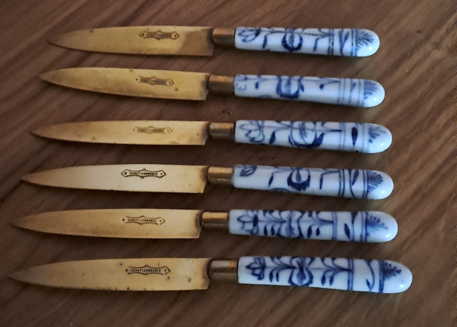 Set van 6 antieke Uchatiusbronze messen met Delfts blauw, Antiek en Kunst, Antiek | Bestek, Ophalen of Verzenden