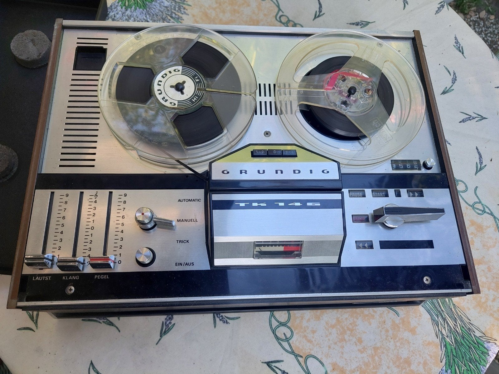 Grundig TK 145 Bandrecorder - Vintage Audio, Ophalen of Verzenden, Bandrecorder, Met banden