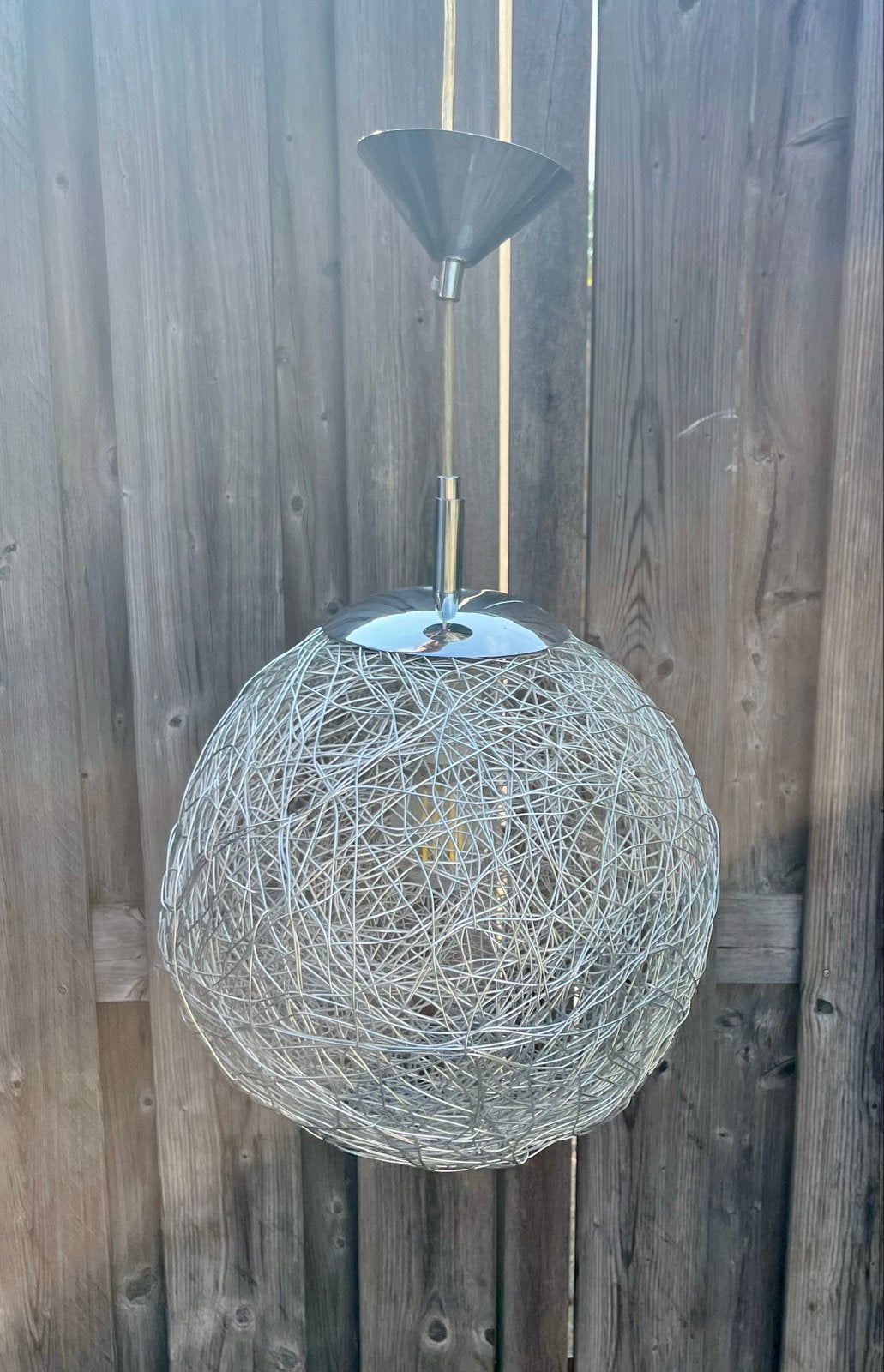 Zilverkleurige hanglamp met bolvormige kap van metaaldraad, Ophalen, Zo goed als nieuw, Metaal