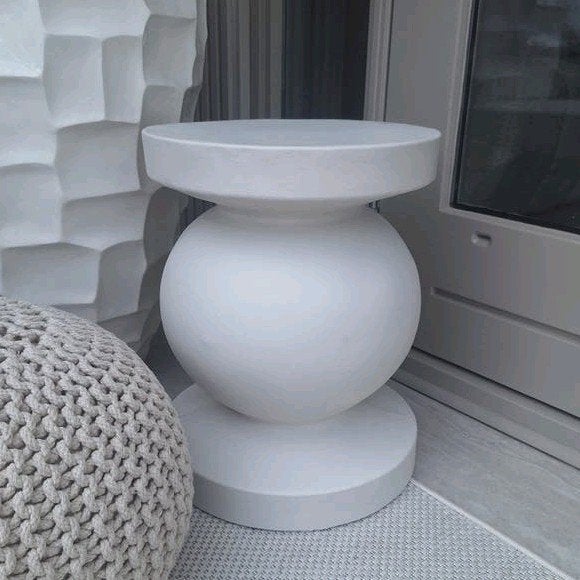 Mooi krukje of tafeltje zuil  licht beige creme kleurig, Ophalen, Zo goed als nieuw, X, X