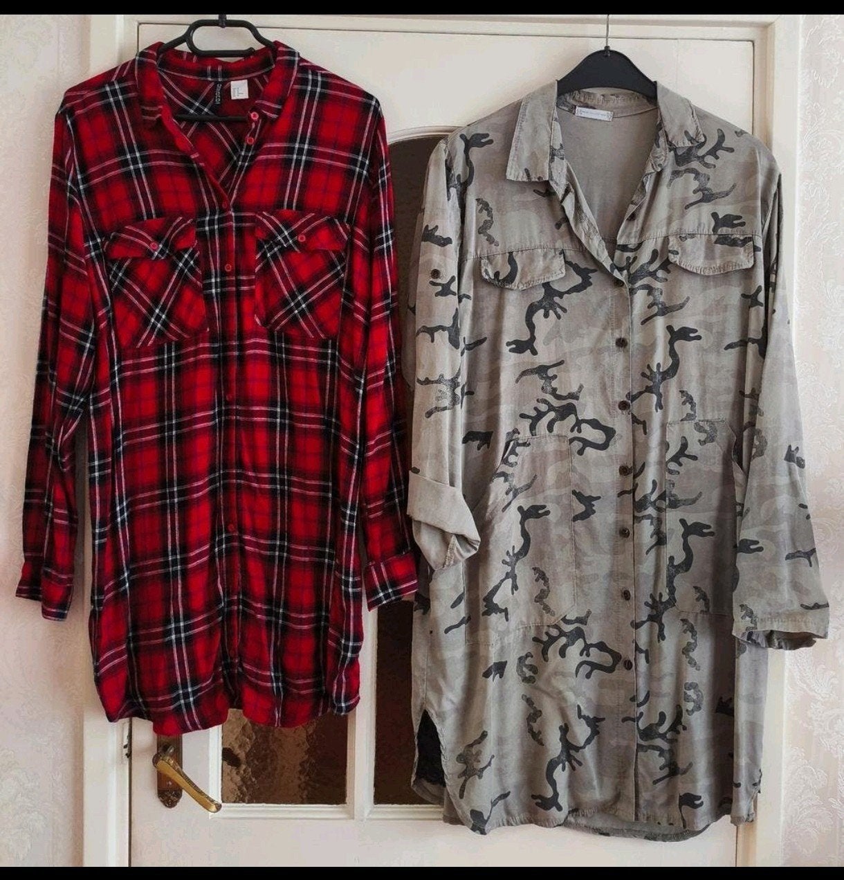 Lange blouses (jurk) a €9,95
O.t.o. 50 cm rood- 60 cm groen, Ophalen of Verzenden, Zo goed als nieuw, Maat 42/44 (L), Rood