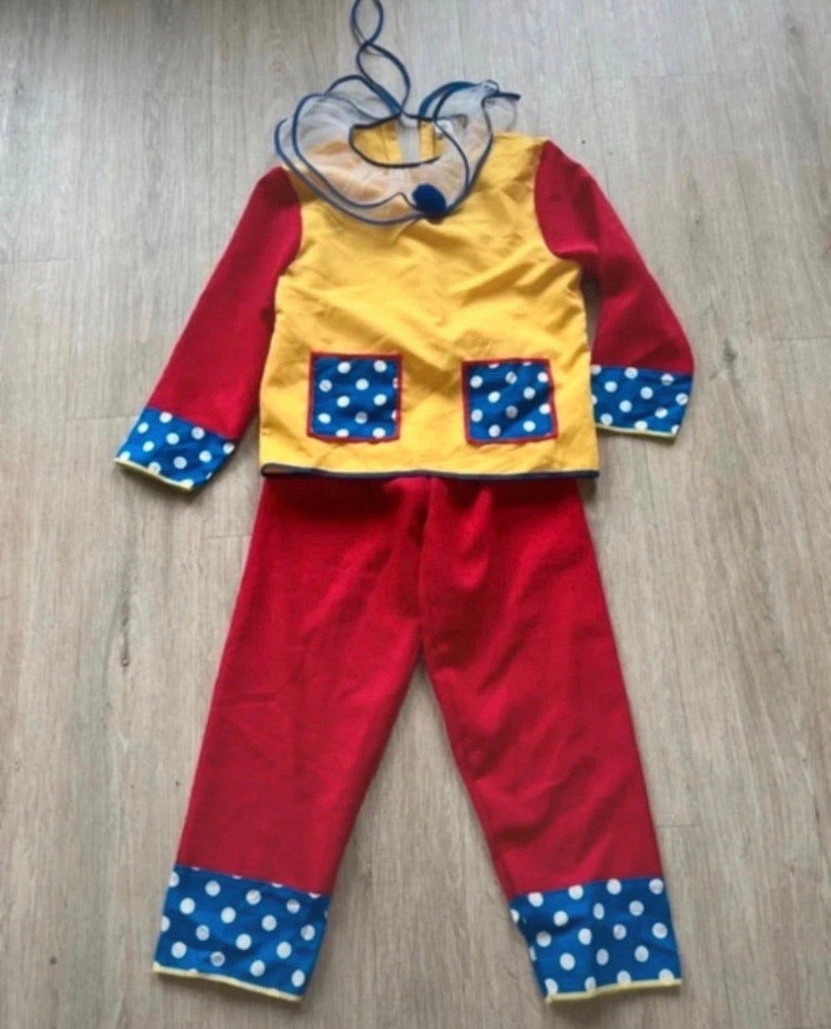 Leuk en opvallend clown kostuum - Maat 140, Kinderen en Baby's, Ophalen of Verzenden, Nieuw, 134 t/m 140, Jongen of Meisje