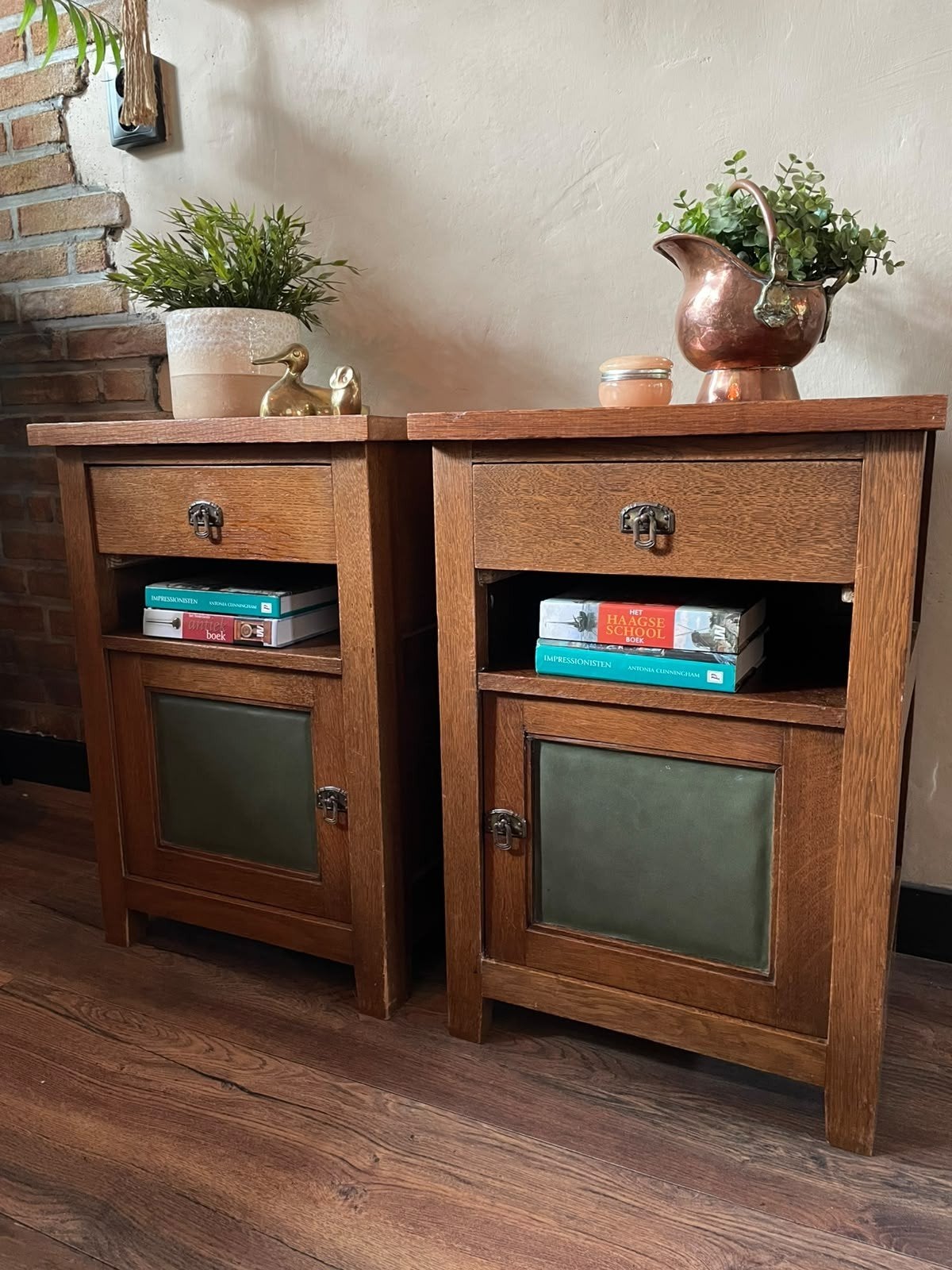set van 2 vintage nachtkastjes Amsterdamse school, Ophalen of Verzenden, Minder dan 45 cm