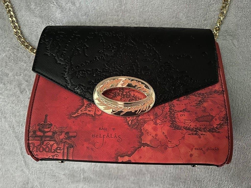 Loungefly Lord of the Rings The One Ring Crossbody Bag nieuw, Ophalen of Verzenden, Overige figuren, Nieuw, Tas, Koffer of Zak
