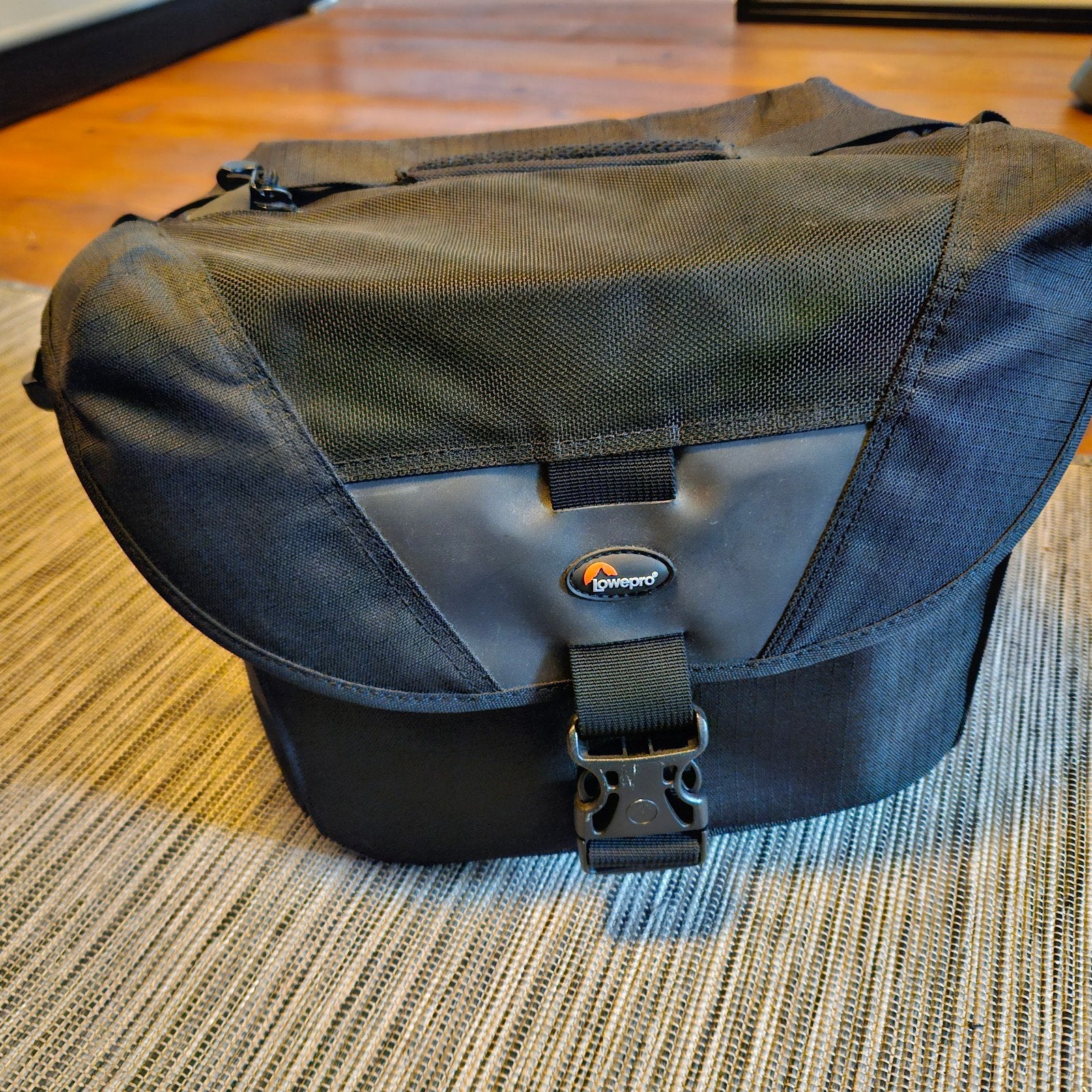 Lowepro Stealth Reporter D300 AW Cameratas, Audio, Tv en Foto, Fotografie | Fototassen, Lowepro, Gevoerd, Nieuw, Ophalen of Verzenden
