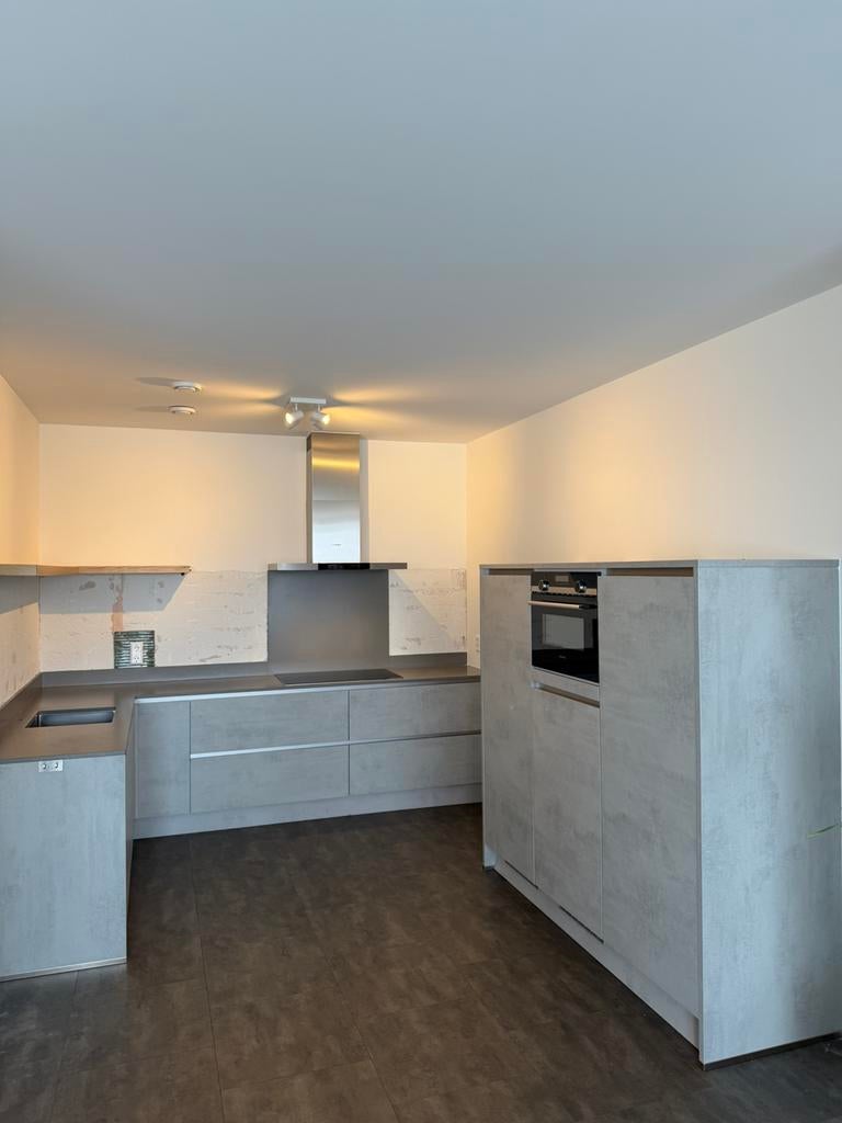 Complete Nette Keuken + Top Apparaten Bosch + GEDEMONTEERD, Ophalen of Verzenden, Zo goed als nieuw, Composiet, Hoekkeuken