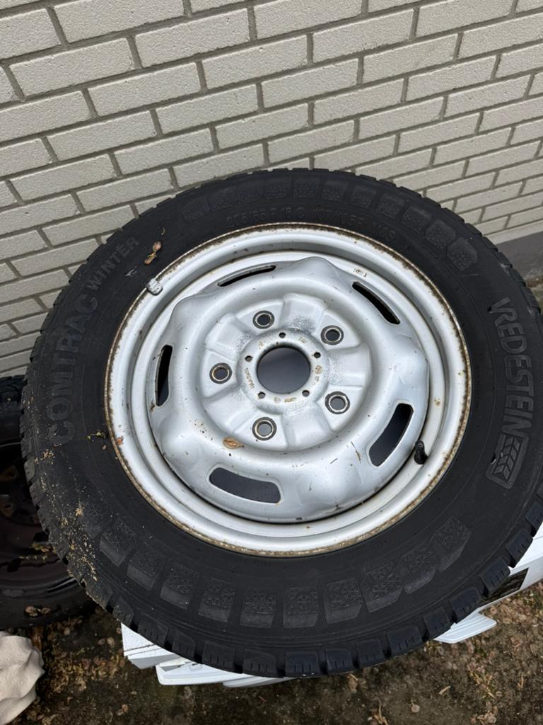 Vredestein Comtrac Winterbanden op stalen velg 205/65 R16C, Ophalen, Gebruikt