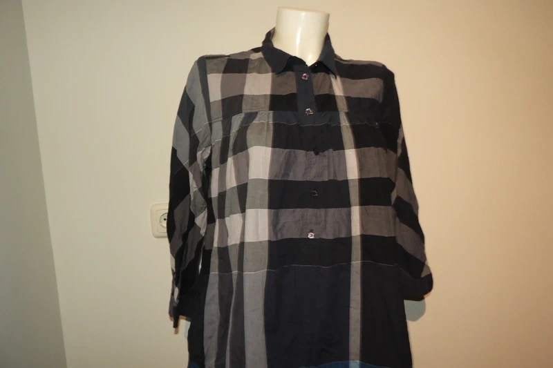 Burberry Brit tuniek in grote ruit blauw tinten deel knopenL, Maat 42/44 (L), Zo goed als nieuw, Burberry, Meerkleurig