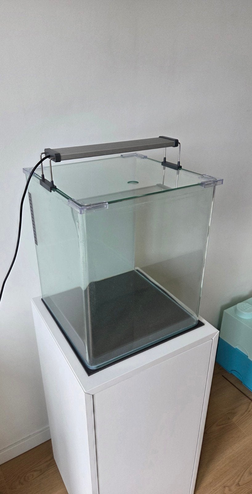 Dennerle nano cube 30 incl kast - Chihiros B serie (30cm), Ophalen, Gebruikt, Dennerle, Leeg aquarium