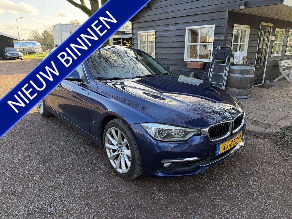BMW 3-serie 330e High Executive (bj 2016, automaat), Automaat, 1998 cc, Achterwielaandrijving, Gebruikt