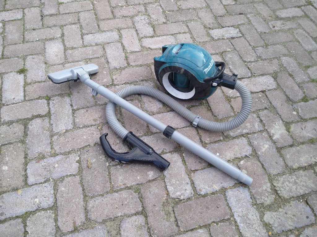 Makita stofzuiger accu dcl501, Witgoed en Apparatuur, Geschikt voor harde vloeren, Overige typen, Ophalen of Verzenden, Zo goed als nieuw