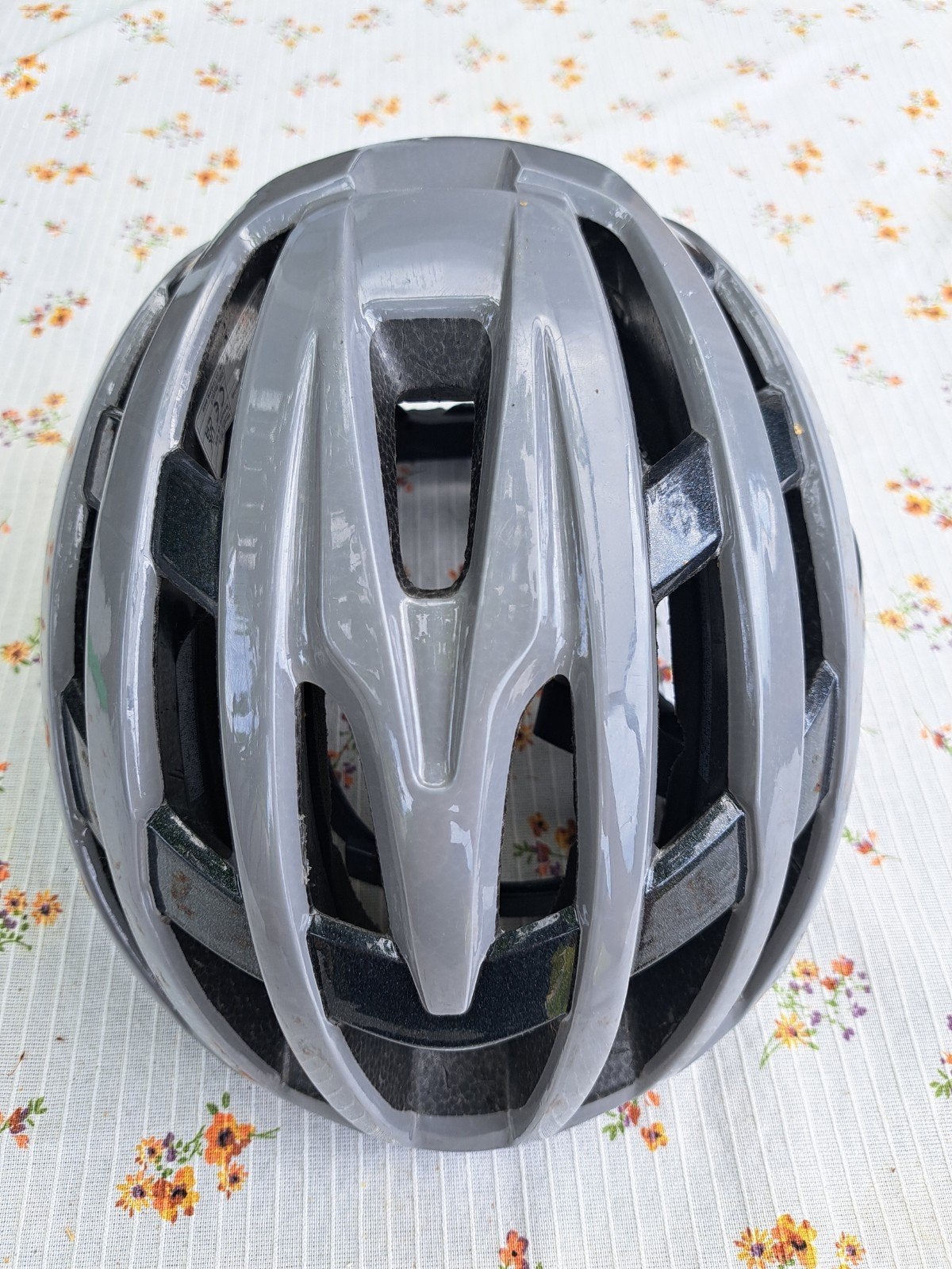 Kask Valegro fietshelm - Grijs - Maat M, Fietsen en Brommers, Fietsaccessoires | Fietshelmen, Gebruikt, Ophalen of Verzenden, Heer of Dame