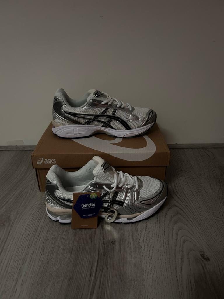 ASICS Gel-Kayano 14 Sneakers - Maat 42,5, Ophalen of Verzenden, Nieuw, Wit, Sneakers of Gympen