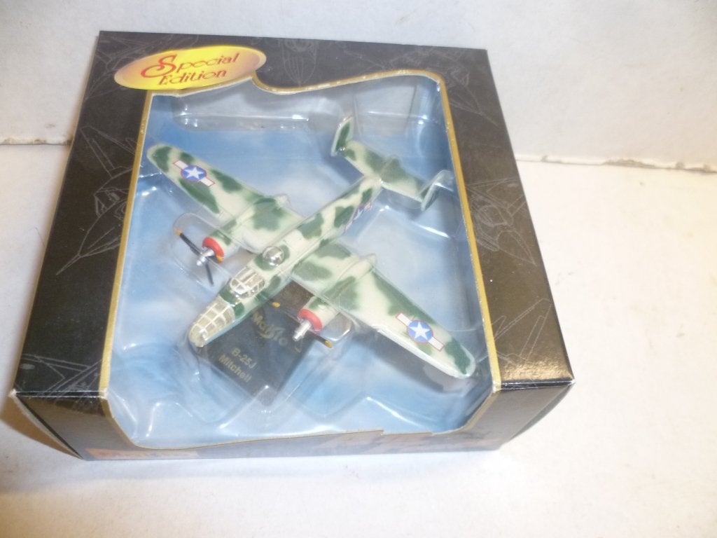 Maisto Vliegtuig B 25 J Mitchel WW11 schaalmodel in doos., Ophalen of Verzenden, Nieuw, Schaalmodel