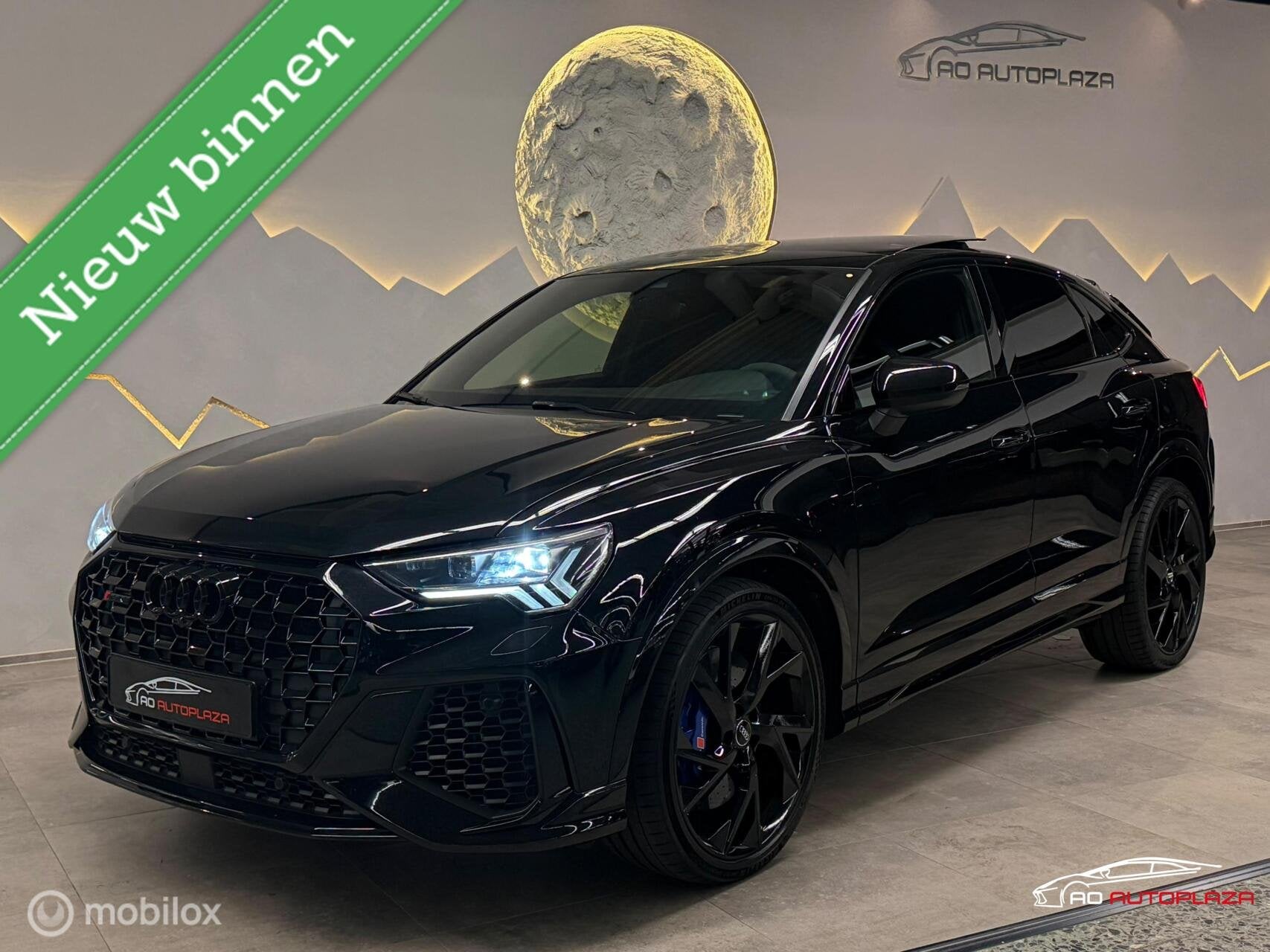 Audi RS Q3 Sportback 2.5 TFSI Panorama/Keramisch/B&O/Full Bl, Automaat, 1675 kg, Alcantara, Zwart