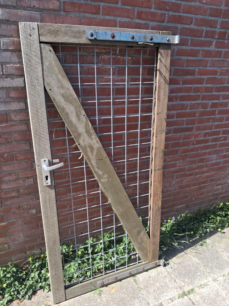 Zeer sterke schutingdeur 89x179cm hardhout zeer stevig, Ophalen, Gebruikt