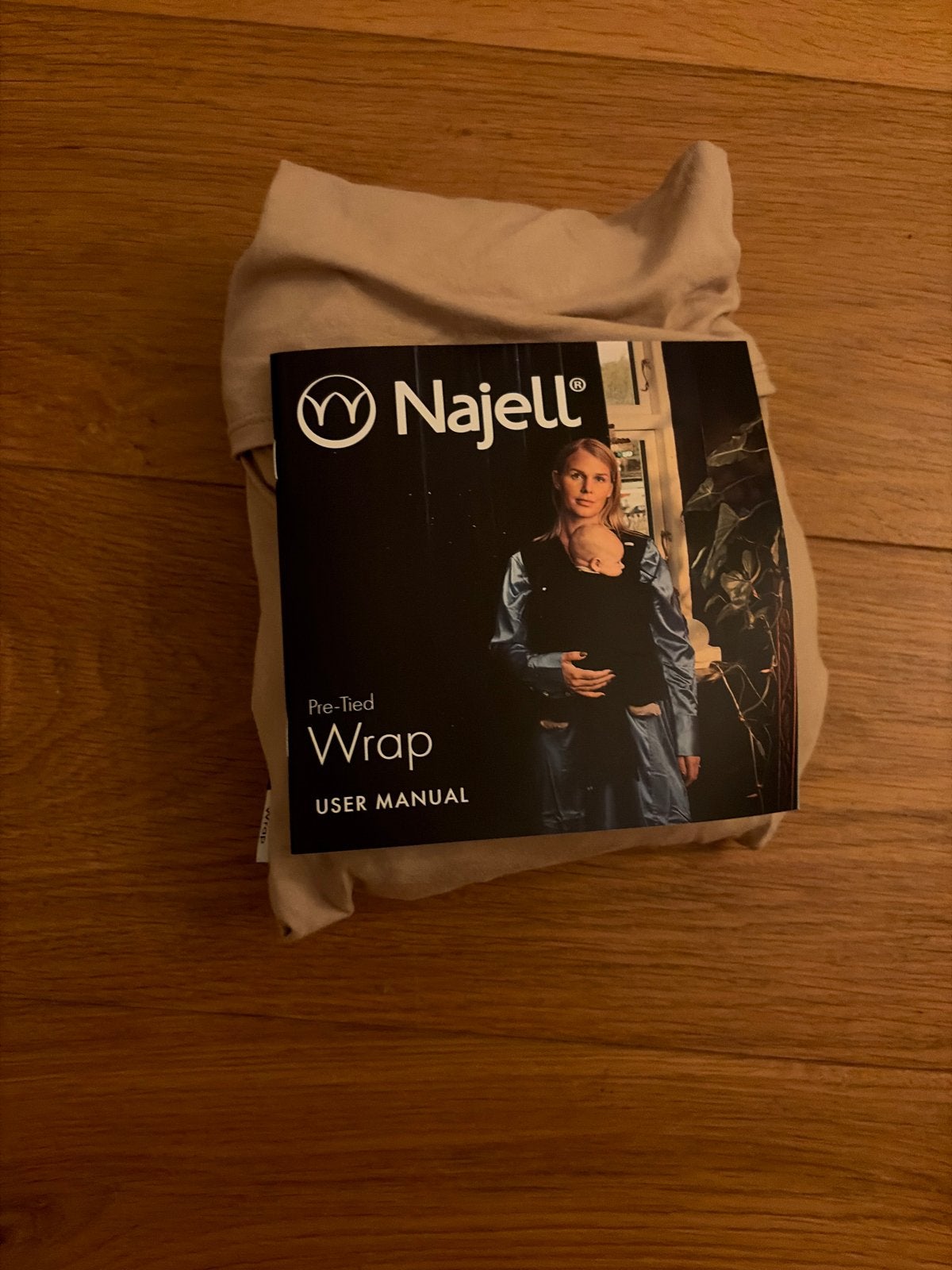 Najell Pre-Tied Draagdoek - Zo goed als nieuw, Kinderen en Baby's, Overige merken, Draagdoek, Ophalen of Verzenden, Zo goed als nieuw