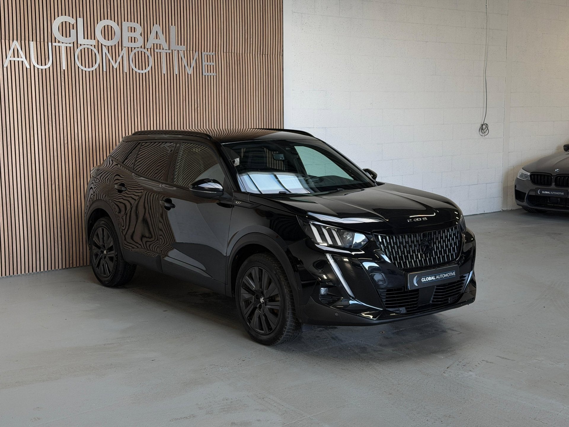 Peugeot 2008 1.2 PureTech GT Pack - Stoelverwarming - Trekha, Auto's, Peugeot, Gebruikt, 1199 cc, Zwart, Origineel Nederlands