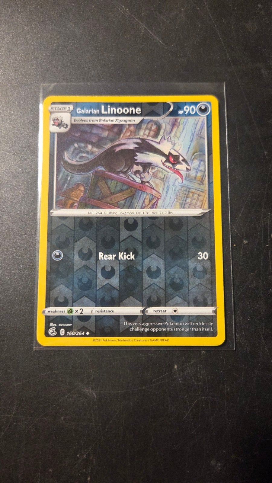 Galarian Linoone 160/264 Reverse Holo Fusion Strike, Verzenden, Zo goed als nieuw, Losse kaart, Foil