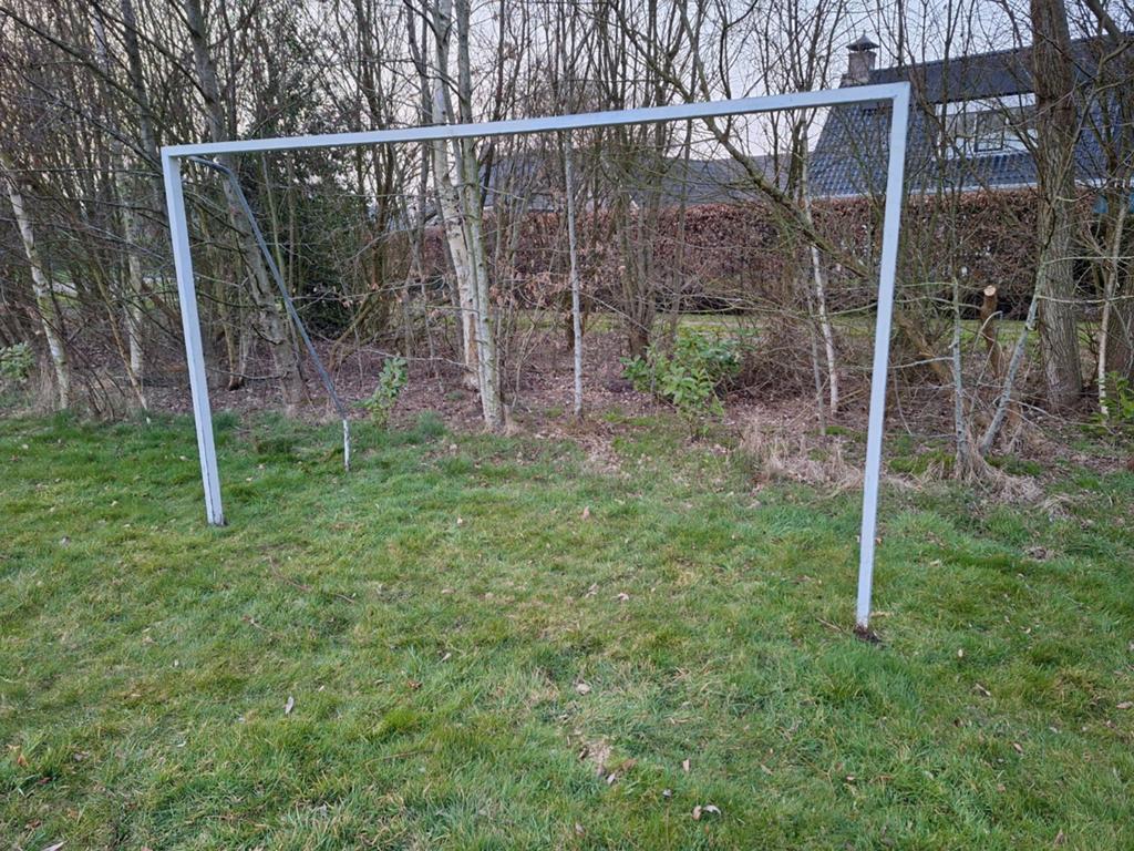 Voetbalgoal voetbaldoel, Ophalen