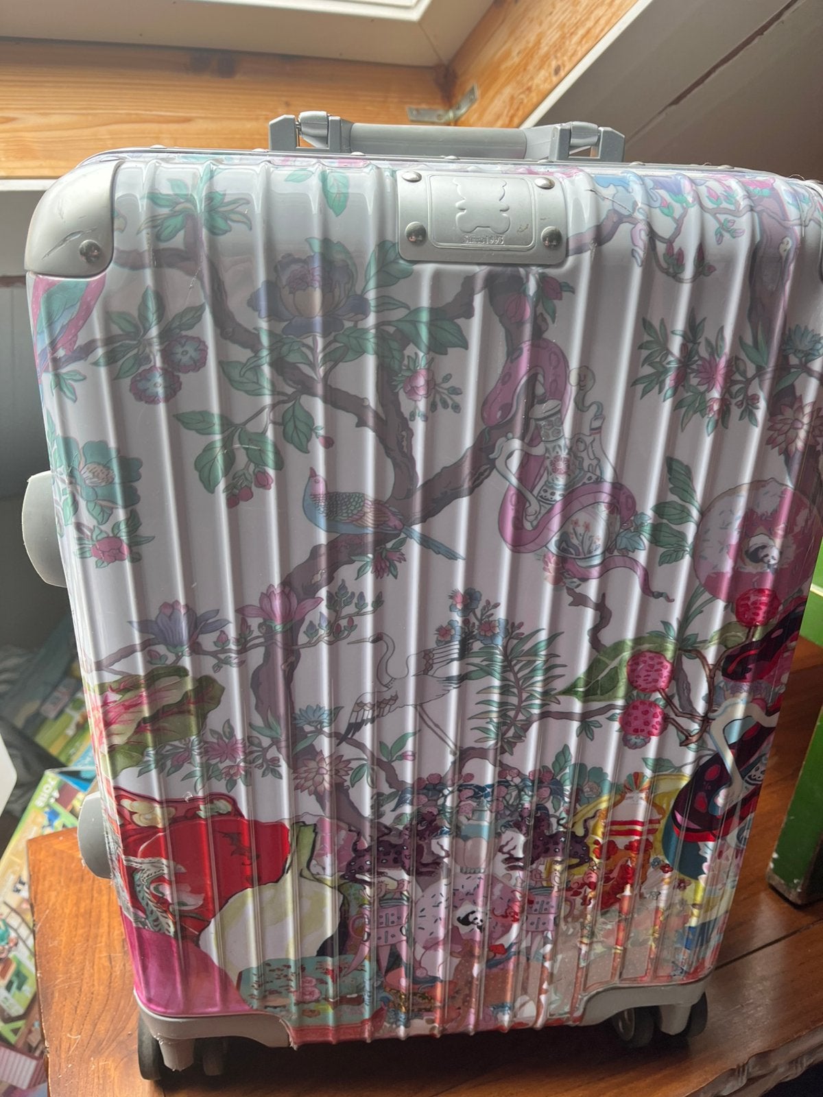Kleine kinder koffer met monkey king decoratie, Ophalen, Hard kunststof, Minder dan 50 cm, Zo goed als nieuw