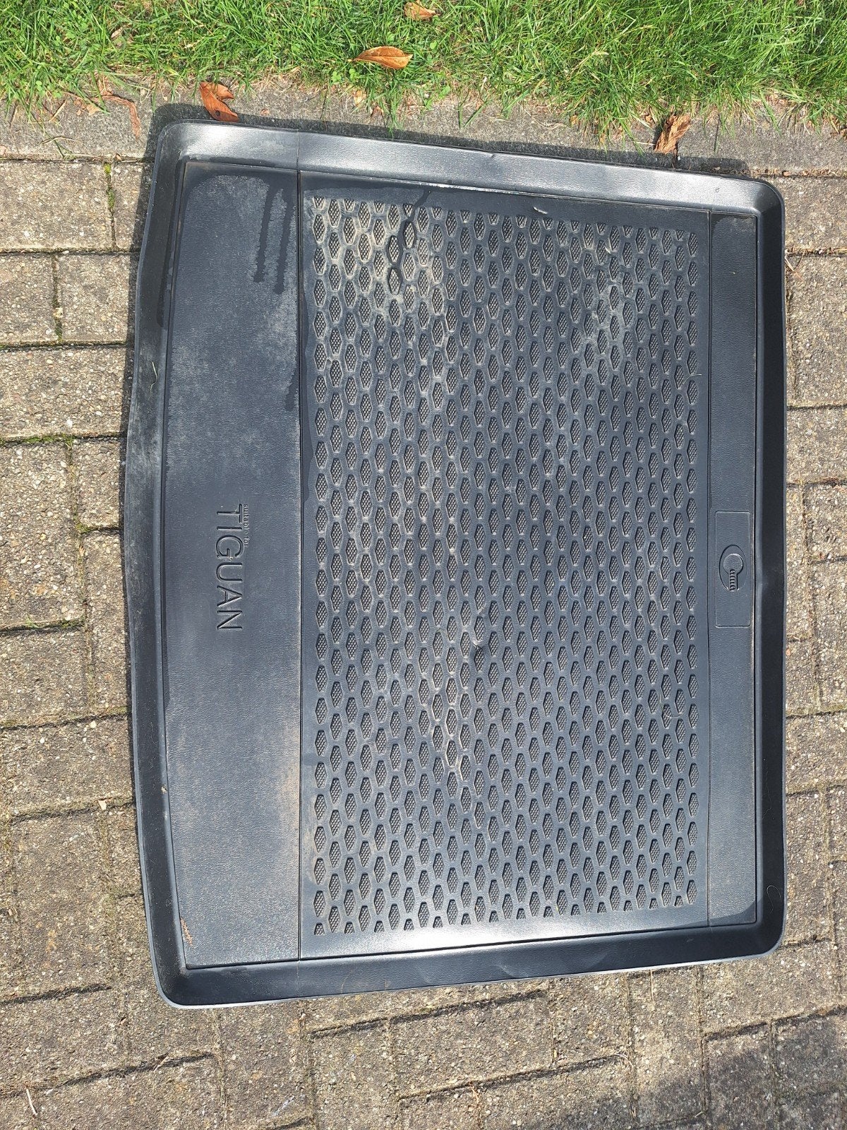 Kofferbakmat voor Volkswagen Tiguan, Ophalen, Gebruikt