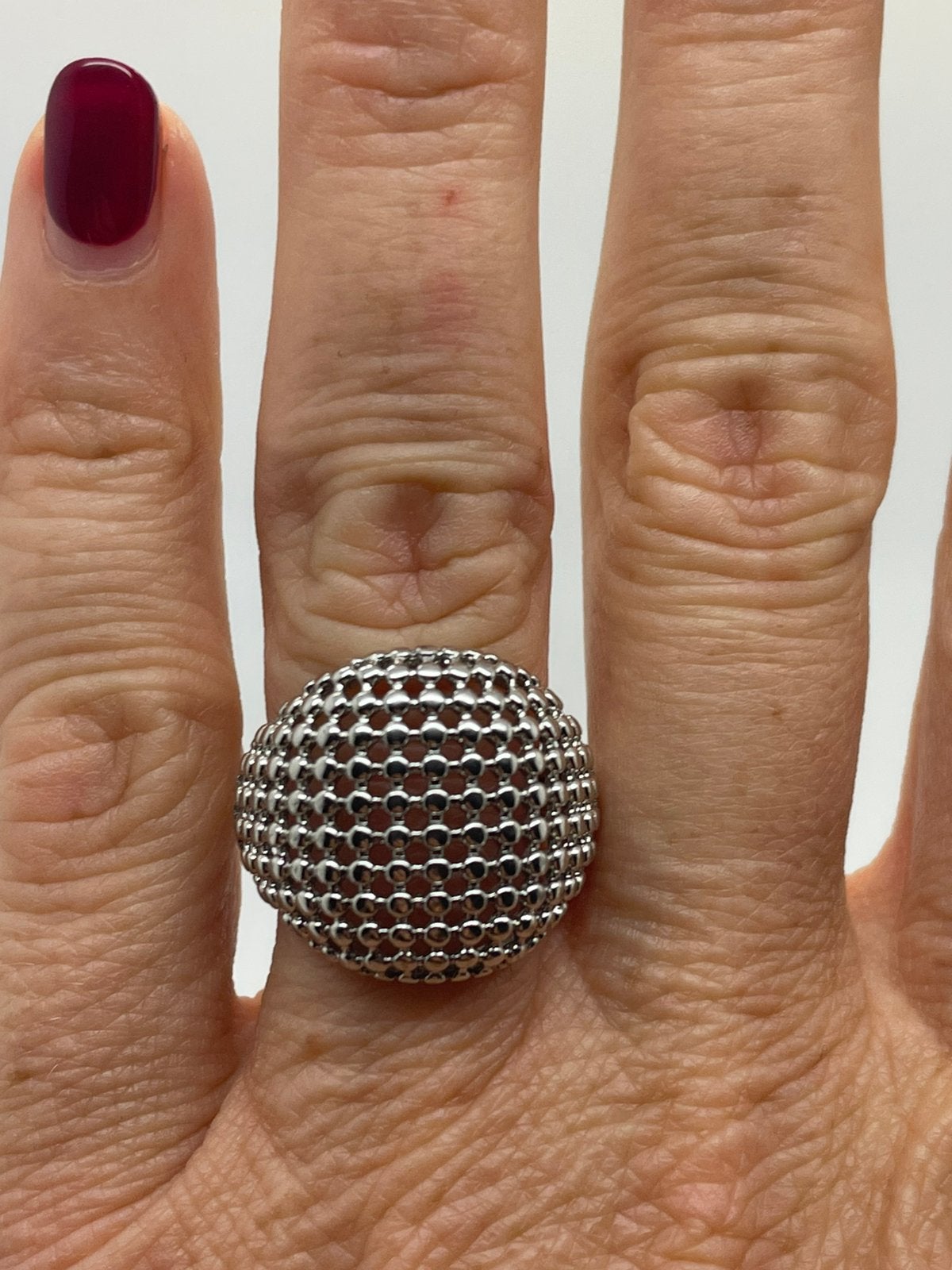 G106 Prachtige zilveren egel ring maat 18,25, 18 tot 19, Ophalen of Verzenden, X, Dame