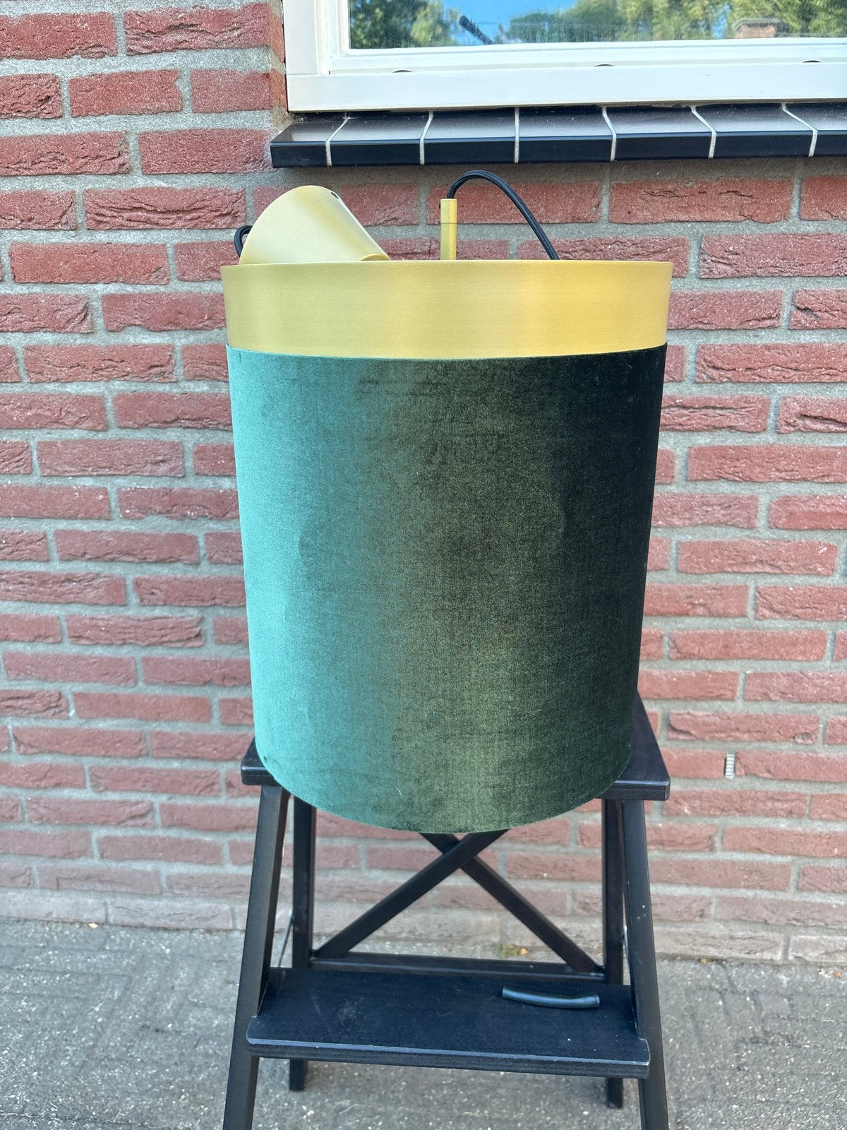 Moderne Groene Fluweel Hanglamp met Gouden Details, Ophalen, Zo goed als nieuw, Textiel, E27 (groot)