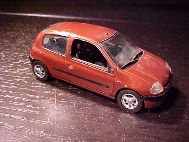 Vitesse - Renault Clio II 16v [rood] 1/43, Ophalen of Verzenden, Gebruikt, Auto, Overige merken