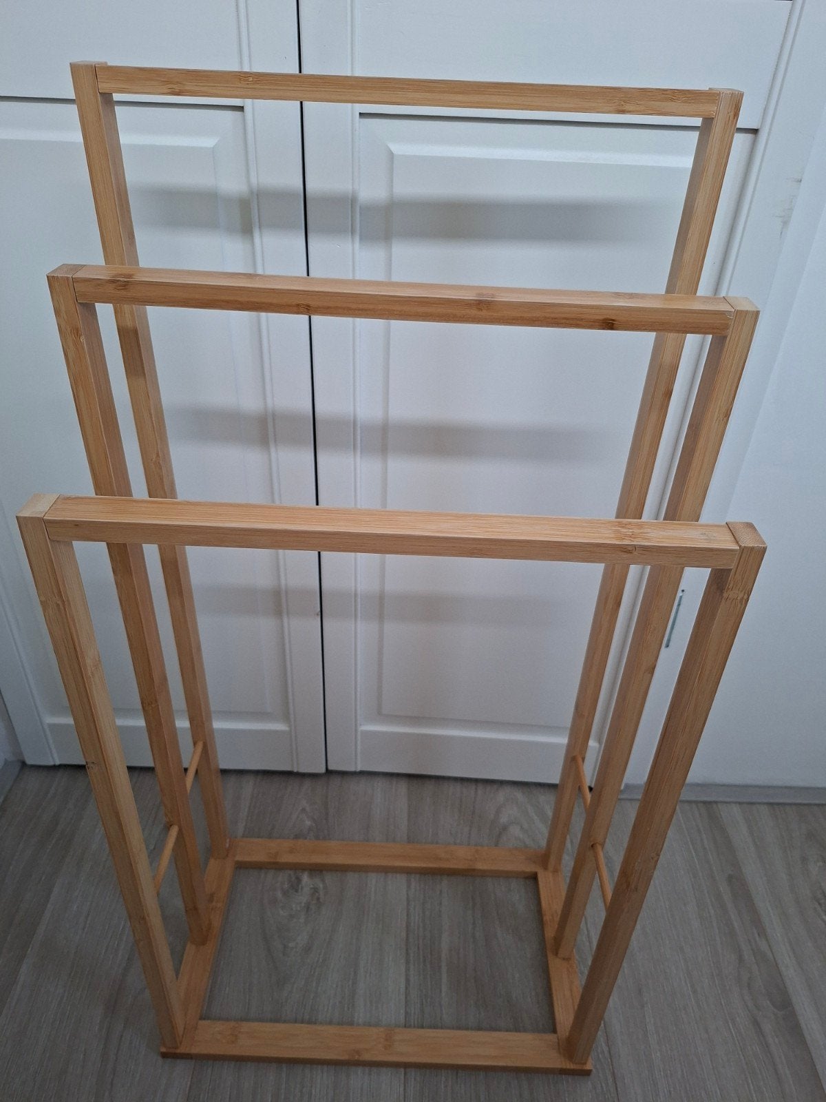 IKEA houten handdoeken rek, rek, kledingrek, Ophalen, Zo goed als nieuw, Bruin, Badkamerrek