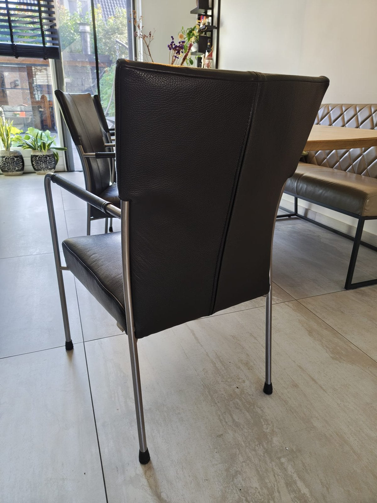 Foto 4 van 6 ELEMENTS leren eetkamerstoelen – Zo goed als nieuw