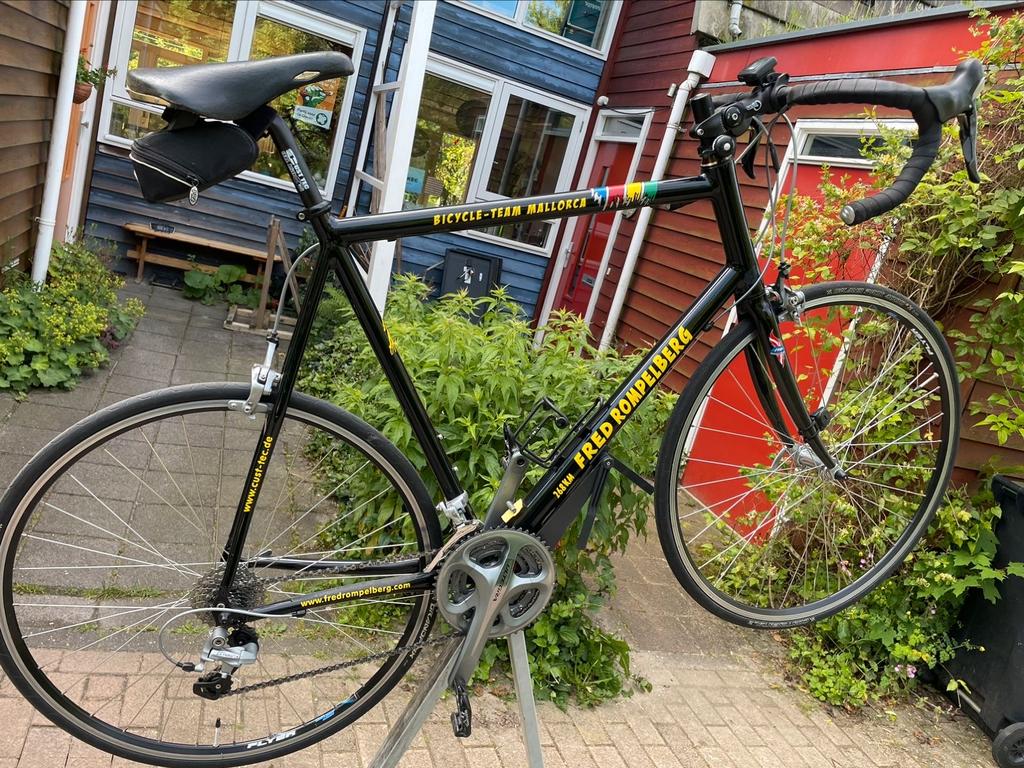 Fred Rompelberg Racefiets - Framemaat 60 - Shimano Ultegra, 28 inch, Aluminium, Zo goed als nieuw, 15 tot 20 versnellingen