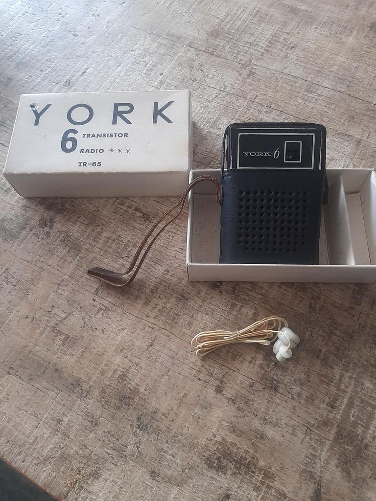 York 6 TR-65 Transistorradio in Doos, Ophalen of Verzenden
